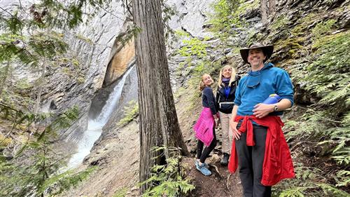Canada falls!